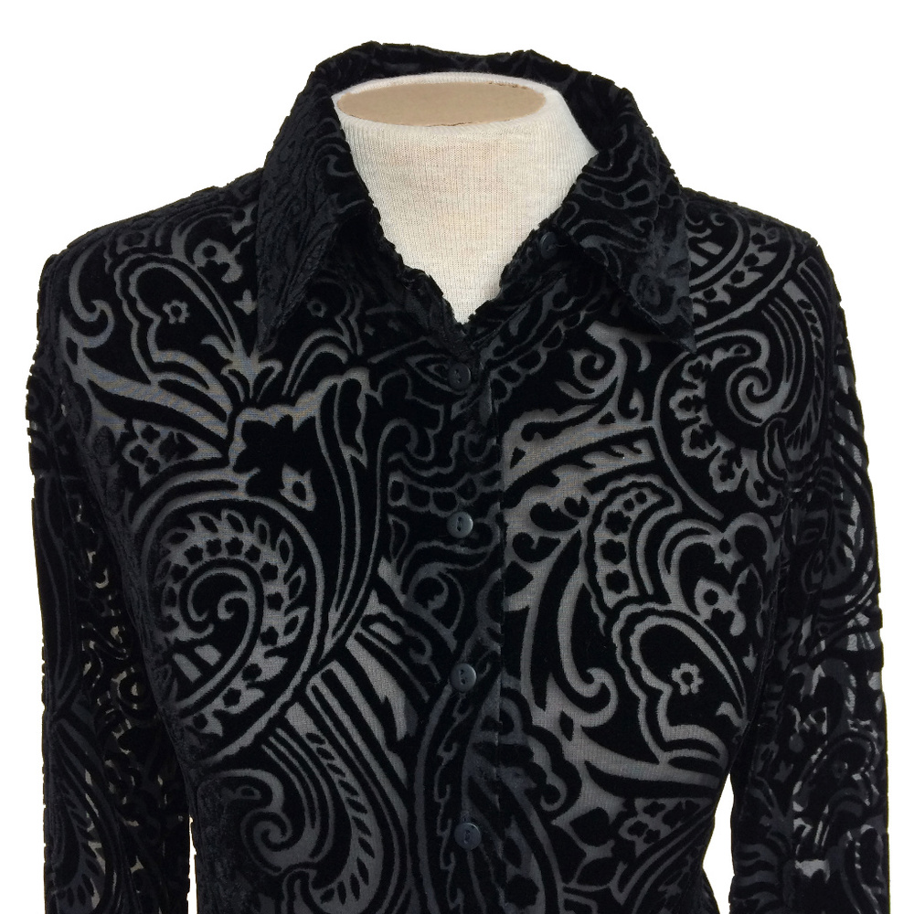 ⭐️HP⭐️ Ice Black Sheer Velvet Tattoo Blouse PM - Picture 4 of 5